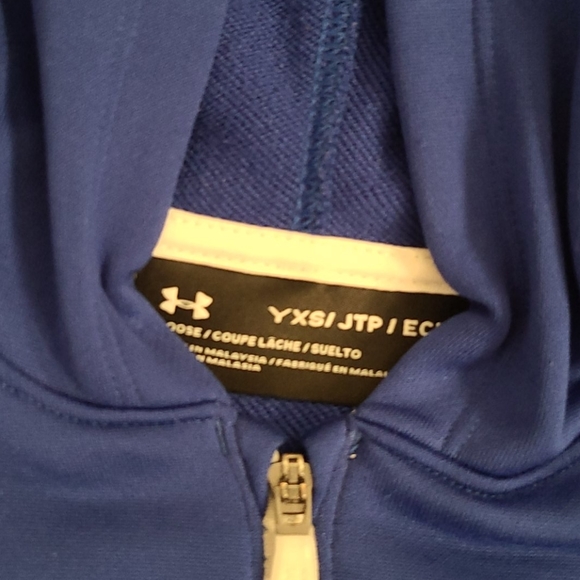 Under Armor Sweater - Picture 2 of 2